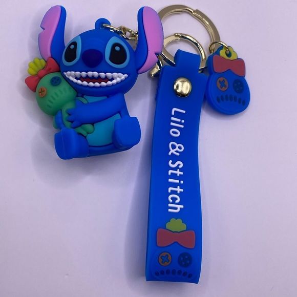 💙 Lilo & Stitch Blue Keychain Disney - Picture 4 of 6
